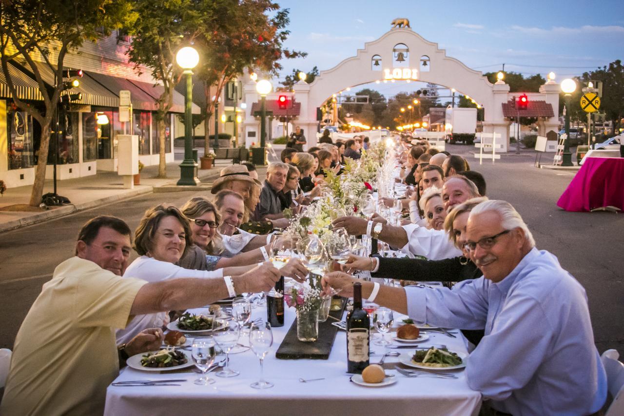 Bordeaux Inn לודי מראה חיצוני תמונה